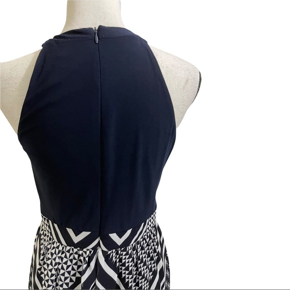 Vince camuto womens maxi dress. Size 6 skirt geometric pattern blue.white - Picture 8 of 12